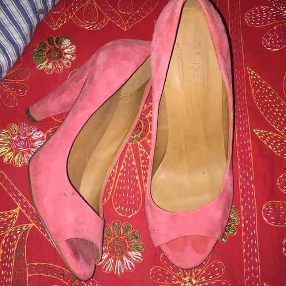 Suede Heels - Picture 3 of 3